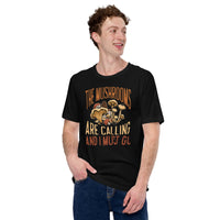 Aesthetic Goblincore T-Shirt - Cottagecore, Hikecore Tee for Forager, Mushroom Hunter - The Mushrooms Are Calling & I Must Go Shirt - Black