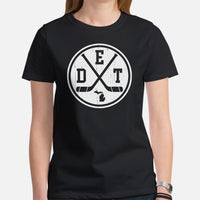 DET T-Shirt - Detroit T-Shirt - Michigan T-Shirt - Ice Hockey T-Shirt - Game Day Shirt - Gift for Hockey Player, Lover - Retro Hockey Shirt - Black, Women