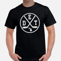 Hockey Game Outfit & Attire - Ideal Bday & Christmas Gifts for Hockey Players & Goalies - Vintage Detroit Hockey Emblem Fanatic Tee - Black, Men