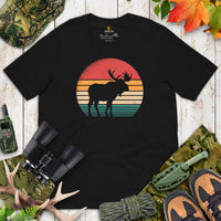 Hunting T-Shirt - Gift for Hunter, Bow Hunter, Archer & Animal Lover - Moose Lover Shirt - Moose 80s Retro Sunset Aesthetic T-Shirt - Black