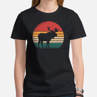 Hunting T-Shirt - Gift for Hunter, Bow Hunter, Archer & Animal Lover - Moose Lover Shirt - Moose 80s Retro Sunset Aesthetic T-Shirt - Black, Women