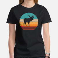 Hunting T-Shirt - Gift for Hunter, Bow Hunter, Archer & Animal Lover - Moose Lover Shirt - Moose Retro Sunset Aesthetic T-Shirt - Black, Women