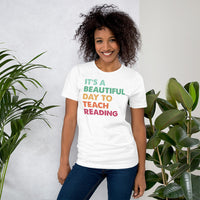 Ideal Gift for Reading Teachers, Book Lovers | Vinatge It's A Beautiful Day to Teach Reading Bookish Shirt for Bookworms, Avid Readers - White