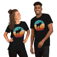 Hunting T-Shirt - Gift for Hunter, Bow Hunter, Archer & Animal Lover - Moose Lover Shirt - Moose Retro Sunset Aesthetic T-Shirt - Black, Unisex