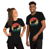 Hunting T-Shirt - Gift for Hunter, Bow Hunter, Archer & Animal Lover - Moose Lover Shirt - Moose 80s Retro Sunset Aesthetic T-Shirt - Black, Unisex