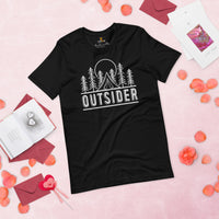 Outsider Adventure Awaits T-Shirt | Campsite Vibes, Campfire & Happy Camper Tee for Glamping Lovers & Wilderness Nature Enthusiasts - Black