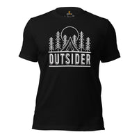 Outsider Adventure Awaits T-Shirt | Campsite Vibes, Campfire & Happy Camper Tee for Glamping Lovers & Wilderness Nature Enthusiasts - Black