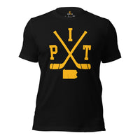 Hockey Game Outfit & Attire - Bday & Christmas Gift Ideas for Hockey Players & Goalies - Retro Pittsburgh Hockey Emblem Fanatic Shirt - Black